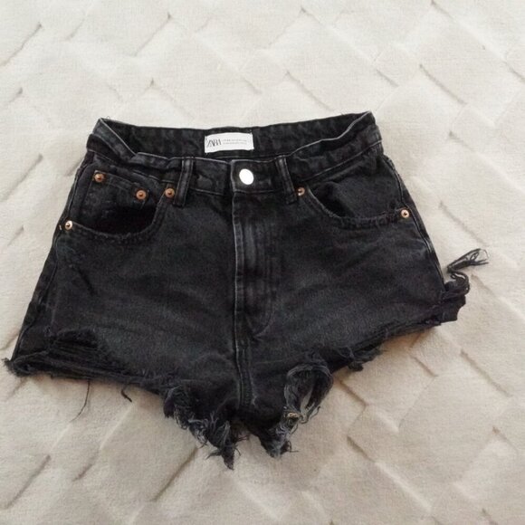 Zara High Rise Shorts Womens 2 Black Denim Raw Hem - Picture 1 of 10